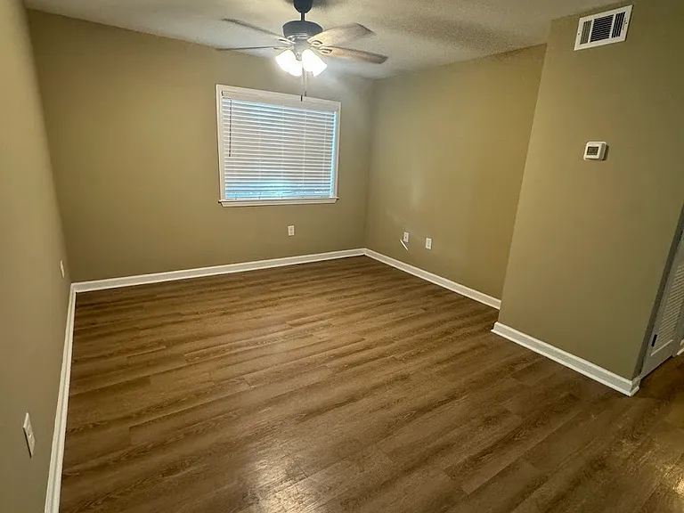 411 Baldwin Rd — Photo 5