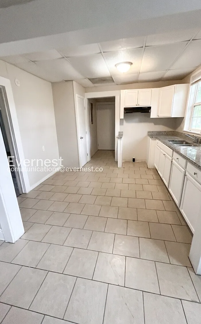 4 bed, 2.0 bath, 1540 sqft, $1,295 — Photo 2