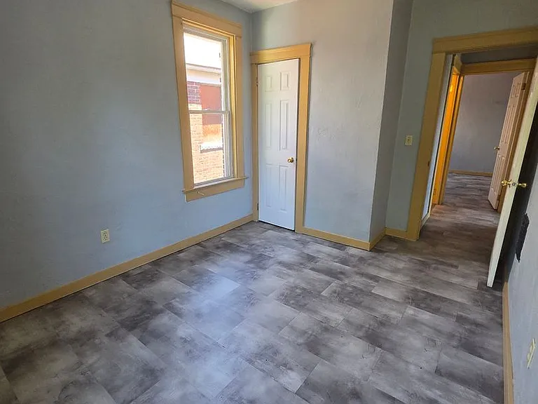 2120 Parade St #B — Photo 8