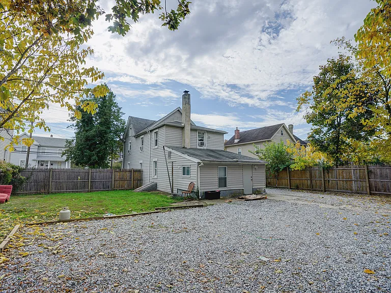 215 Ellis St — Photo 17