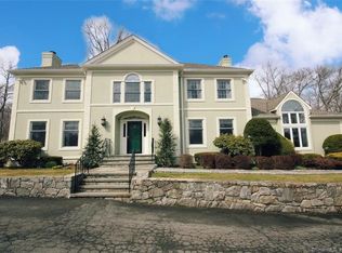 76 Emerald Ln, Stamford, CT 06905