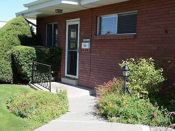 2nd image of 1765 E Lincoln Ln APT 10