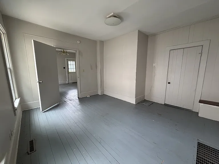 516 W Marion St #A — Photo 5
