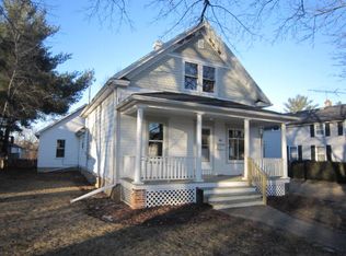 309 Haskins St, Lake Geneva, WI 53147