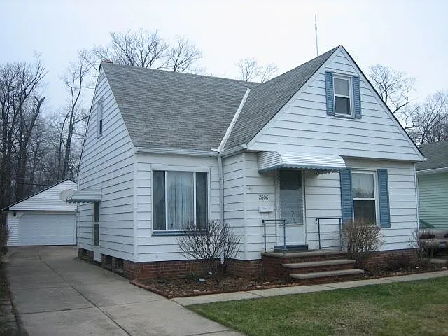2606 Park Dr photo 1