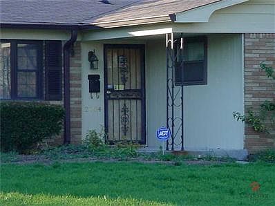 2nd image of 2704 Hillside Ave