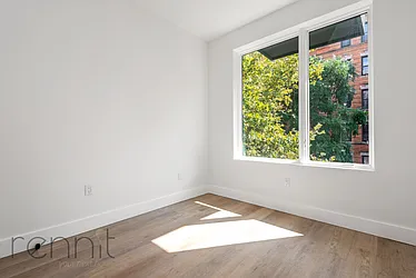 Rented by Rennit Inc.