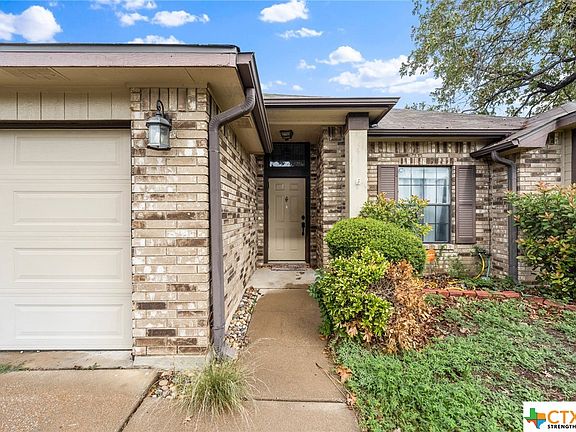 3rd image of 307 Blackfoot Dr