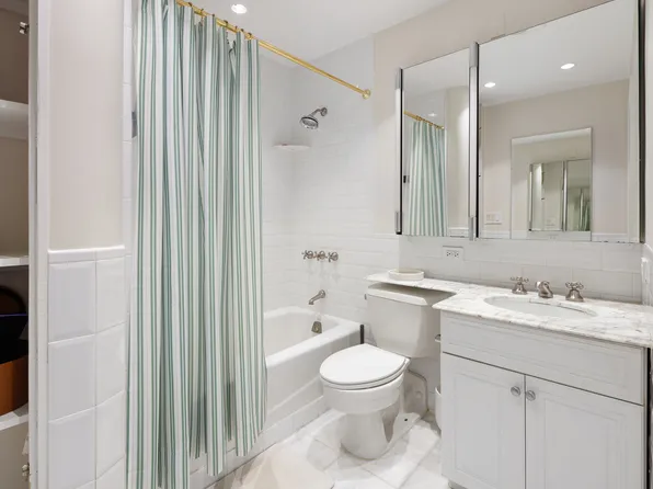 77 Bleecker Street 812 image 20 of 21
