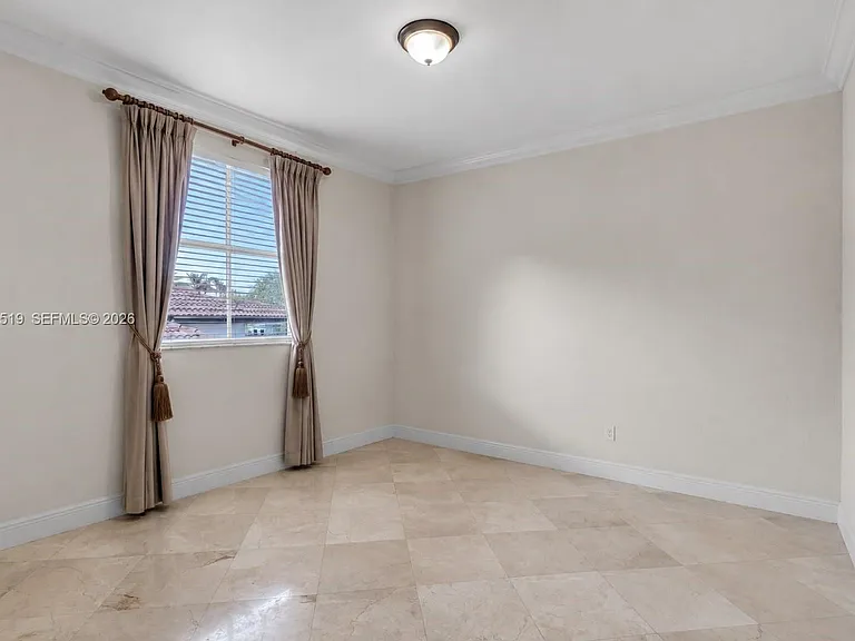 18031 NW 87th Ct — Photo 24