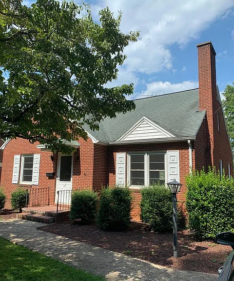 111 S Dogwood Ave — Photo 1