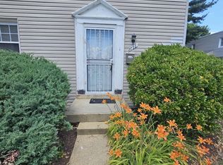 2772 Iverson St Unit 81, Temple Hills, MD 20748