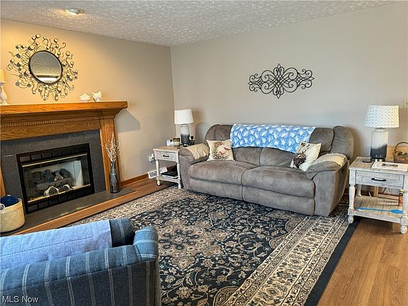 4th image of 314 W Heatherwood Dr