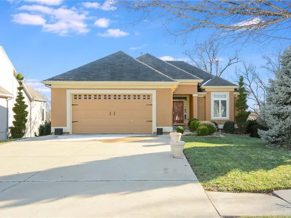 1301 NW 57th Ter, Kansas City, MO 64118