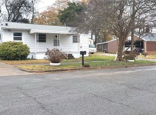 212 W South 3rd St, Seneca, SC 29678