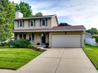 3205 Clove Dr, Madison, WI 53704