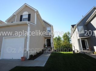 2216 SW Rambling Vine Rd, Lees Summit, MO 64082