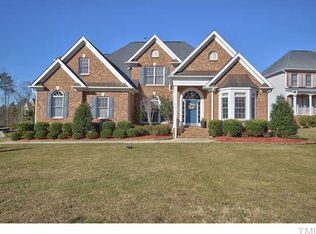 713 Rushing Falls Pl, Fuquay Varina, NC 27526