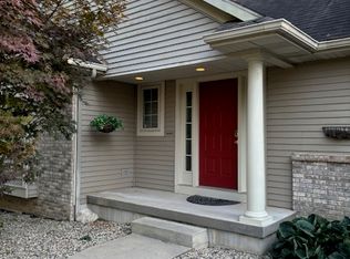 10420 52nd St SE #1, Lowell, MI 49331
