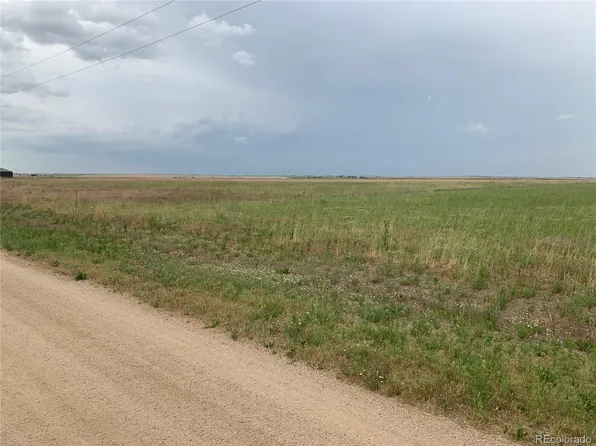55771 E Bates Lane, Strasburg, CO 80136