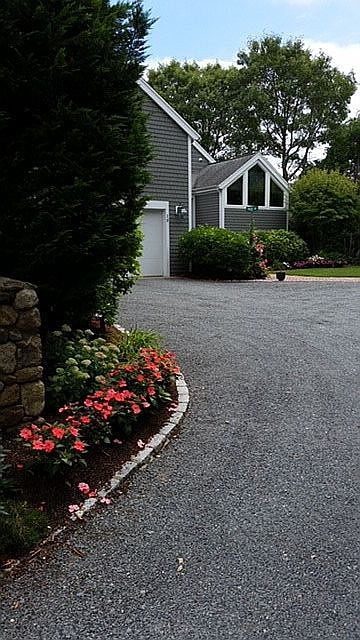 Entry to Circular Driveway