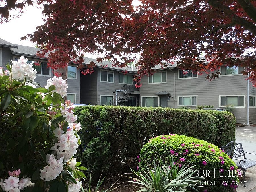 2nd image of 2400 SE Taylor St