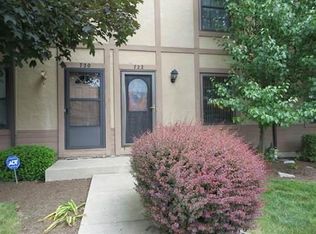 722 Michael View Ct, Worthington, OH 43085
