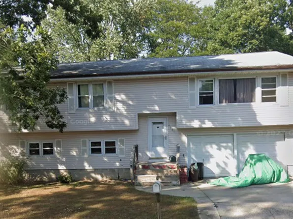 4921 Express Drive S, Ronkonkoma, NY 11779