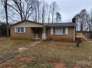 1211 4th St SW, Conover, NC 28613