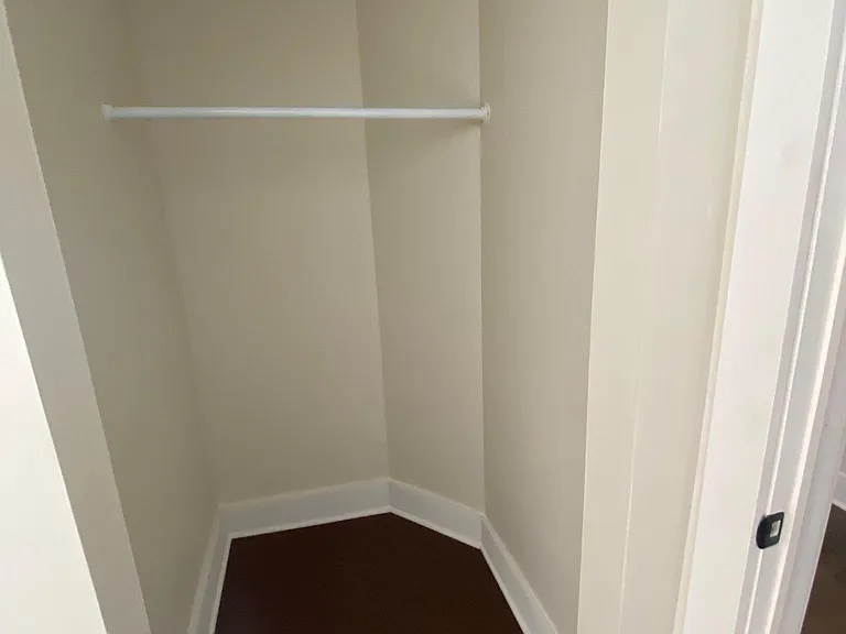 1574 Forrest Ave NE — Photo 26