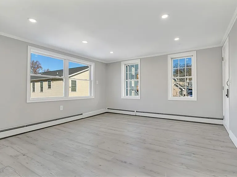 43 Jenkins St #3 — Photo 6
