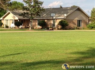 73 Lakeview Dr, Petal, MS 39465