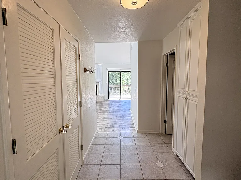 811 Auburn Ravine Rd — Photo 2