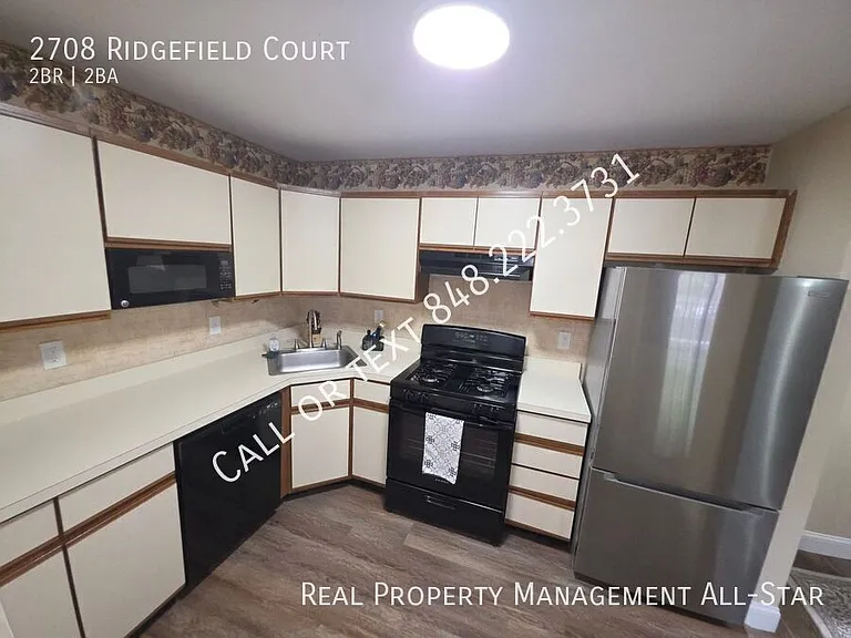 2708 Ridgefield Ct — Photo 9