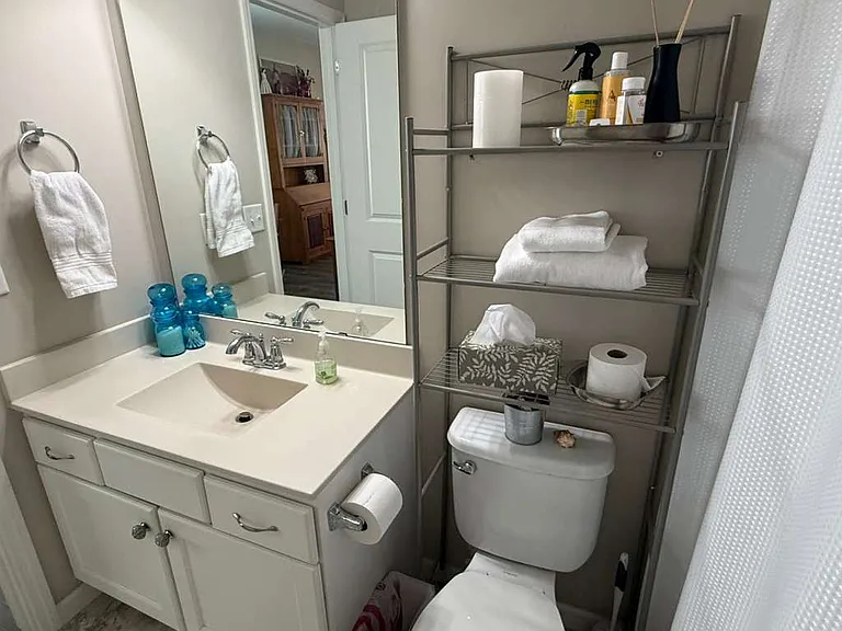 9214 Kaiser Cir NE — Photo 32
