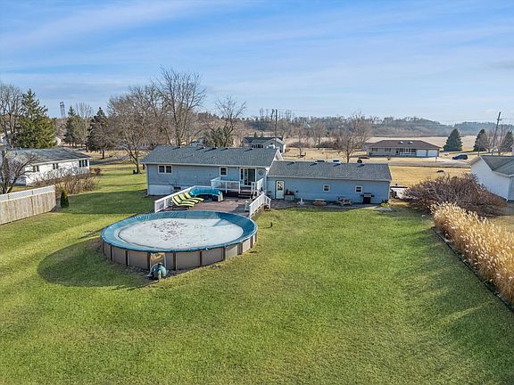 2nd image of 5430 Holly Rd