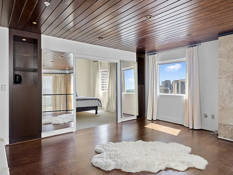 555 Church St #2300 — Photo 21