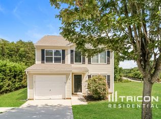 1180 Crowders Woods Dr, Gastonia, NC 28052