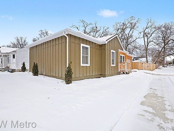 3rd image of 19700 Stahelin Ave