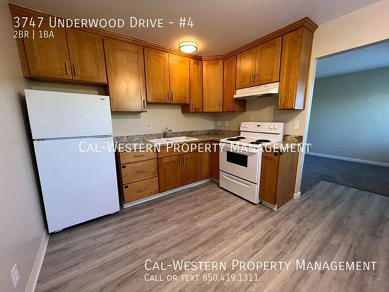 3747 Underwood Dr #4 — Photo 3