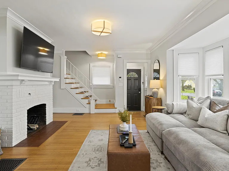 63 Pearson St — Photo 42