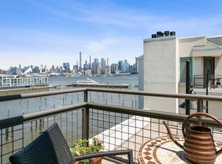 600 Harbor Blvd UNIT 1121, Weehawken, NJ 07086