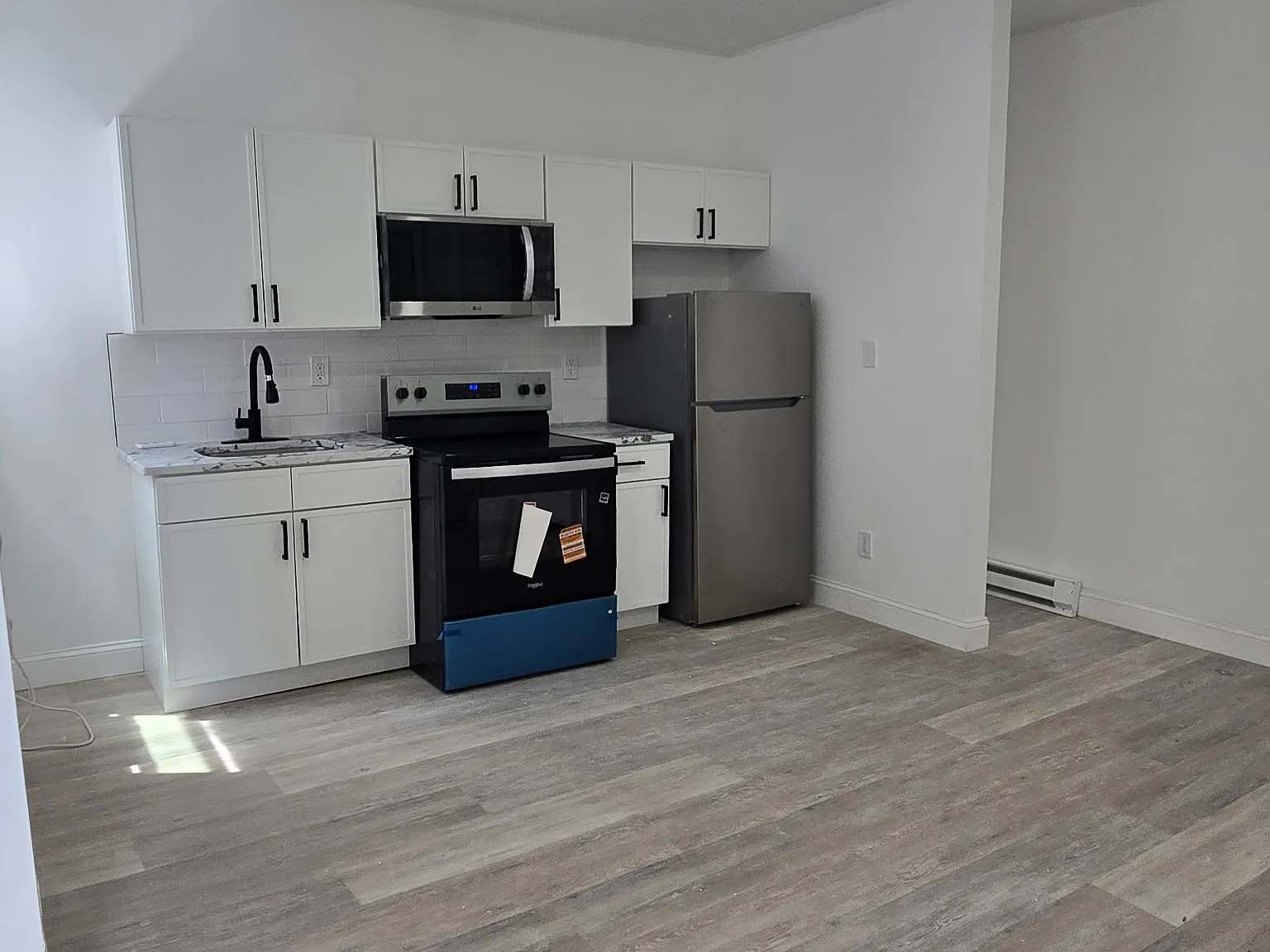 1 bed, 675 sqft, $1,400 — Photo 2