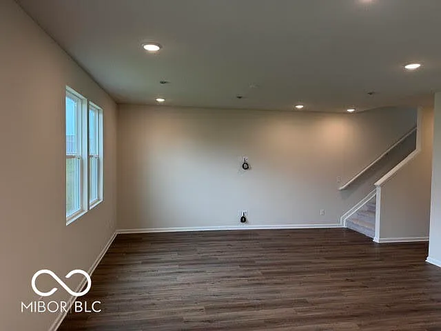 3789 Sterling Dr — Photo 10