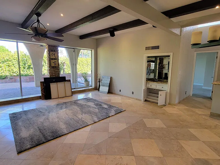 1542 E Solano Dr — Photo 24