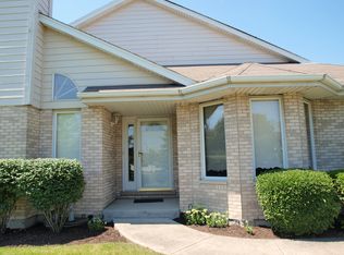 9421 Boardwalk Ln, Orland Park, IL 60467