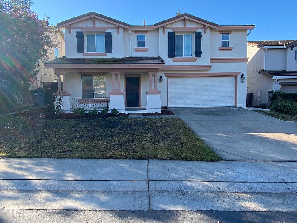 1st image of 2206 Arnold Dr