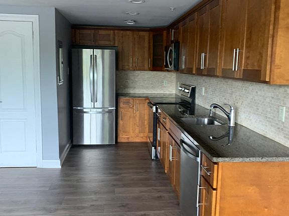2nd image of 60 Parkway Dr E APT 2M