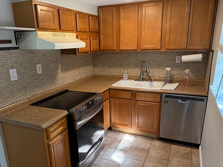 277 Grandview Ave — Photo 14