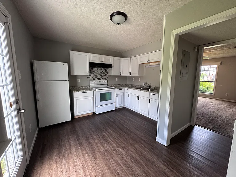 123 Stephanie Dr #H — Photo 4